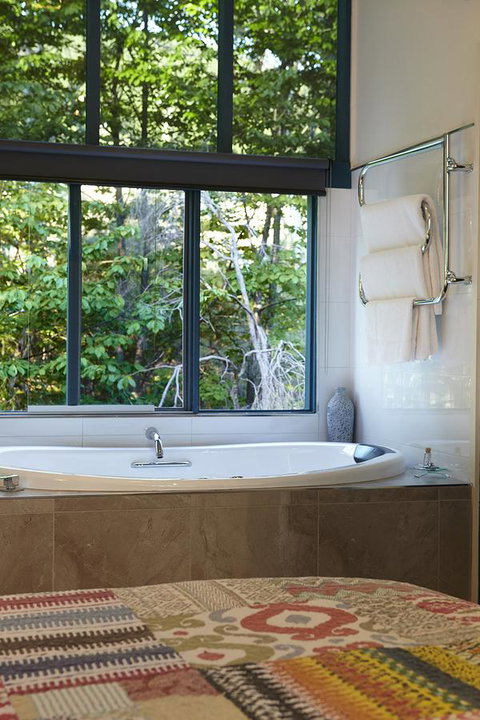 Ashwood Cottages - Queensland Tourism 0