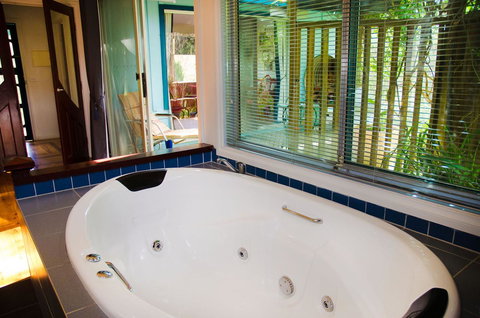 Ashwood Cottages - Queensland Tourism 20