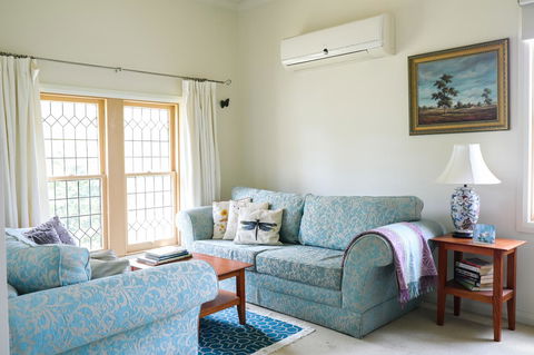 Miss Pym's Cottage - QLD Tourism 41