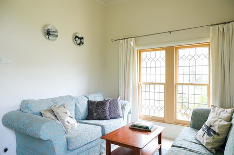 Miss Pym's Cottage - QLD Tourism 40