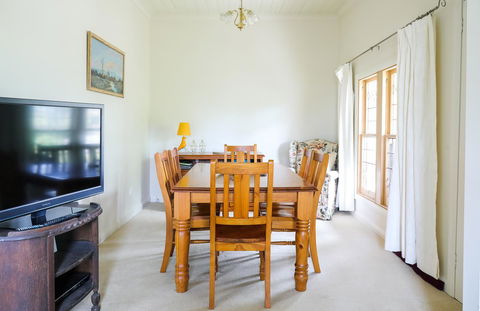 Miss Pym's Cottage - QLD Tourism 39