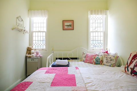 Miss Pym's Cottage - QLD Tourism 25