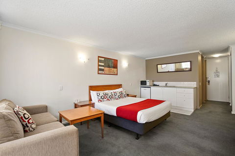 Knox International Hotel And Apartments - Queensland Tourism 11