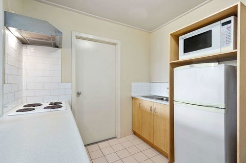 Knox International Hotel And Apartments - Queensland Tourism 19