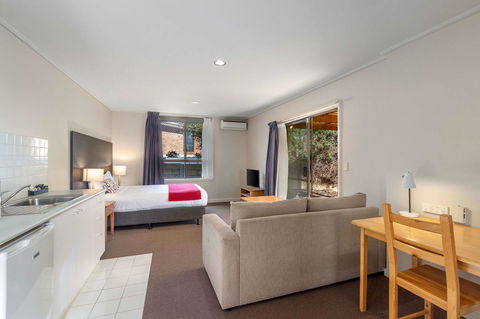 Knox International Hotel And Apartments - Queensland Tourism 9