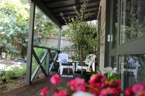 Haig Avenue - QLD Tourism 0
