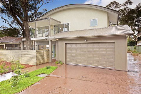 The Beach Townhouse - QLD Tourism 1