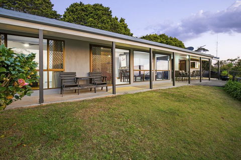 The Bird House - QLD Tourism 3