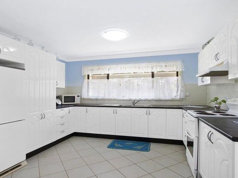 The Burra Break - 3 Minute Walk To Beach Access - QLD Tourism 2