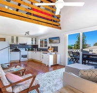 The Chalet at Callala Beach - beach house character - QLD Tourism