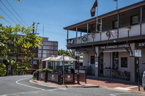 The Corner Hotel Alexandra - QLD Tourism 0