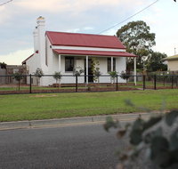 The Cottage - QLD Tourism