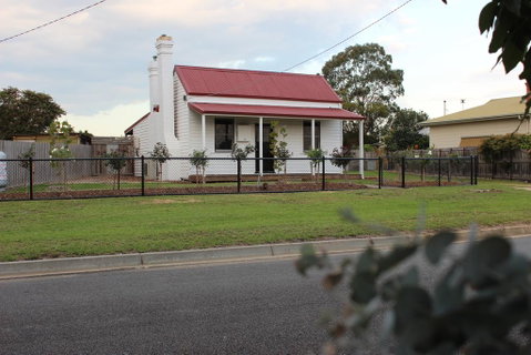The Cottage - QLD Tourism 0