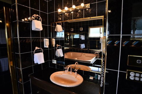 The Crossing Motel - QLD Tourism 2