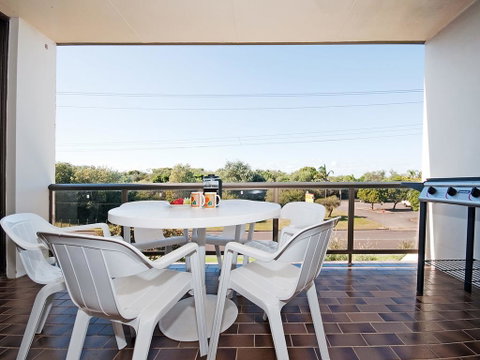 The Dunes, Unit 17/38 Marine Drive - QLD Tourism 2