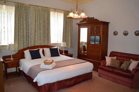 The Dragonfly North West - Queensland Tourism 2