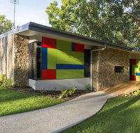 The Feathered Nest - Luxury Wildlife Retreat - QLD Tourism