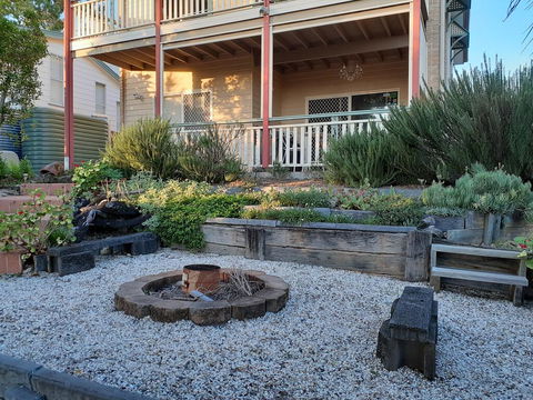 The Friendly Chat Bed And Breakfast - QLD Tourism 1