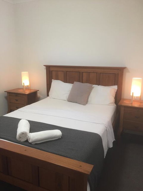 The Happy Delightful Place - QLD Tourism 0