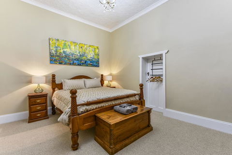 The Jazz B&B - QLD Tourism 1