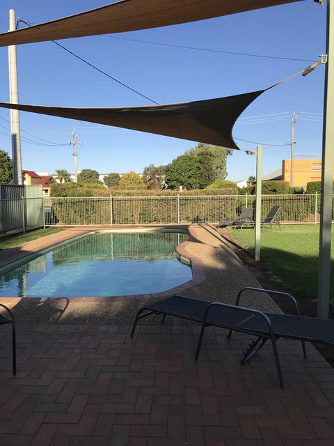 The Kidman Wayside Inn - QLD Tourism 3
