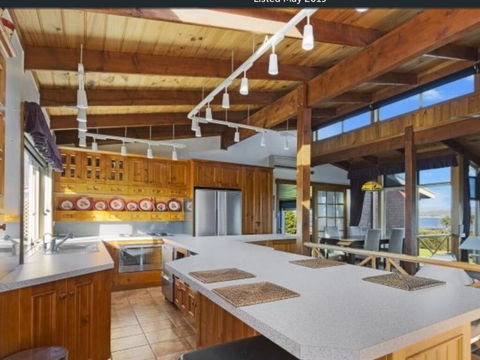 The Lodge - QLD Tourism 0