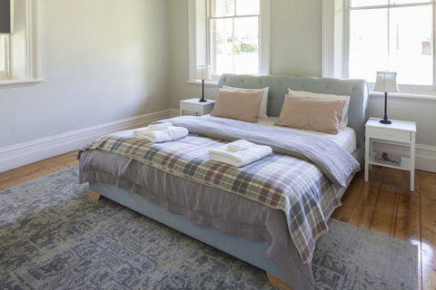 The Manse On Ebden - QLD Tourism 1