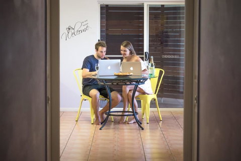 The Martyn Budget Apartment (no A/c) - QLD Tourism 1
