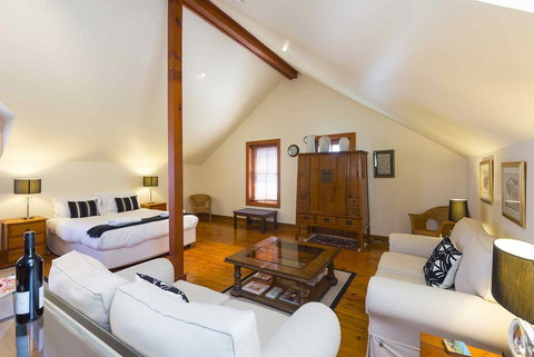 The Mews Studio - QLD Tourism 2