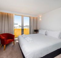 The Nest - Cosy Space on Newcastle Street with Roof Terrace - QLD Tourism