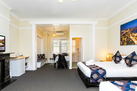 The North Shore Hotel - QLD Tourism 3
