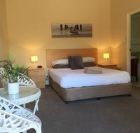 The Nosh  Nod - Howick Street - QLD Tourism