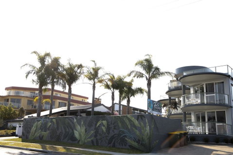 The Palms Apartments - QLD Tourism 3