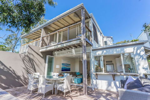 The Peachy Life, Sunshine Beach - QLD Tourism 0
