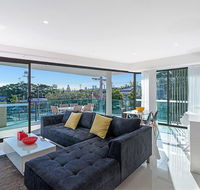 The Princess of Bulimba - Executive 3BR Bulimba Apartment with Large Balcony Next to Oxford St - QLD Tourism