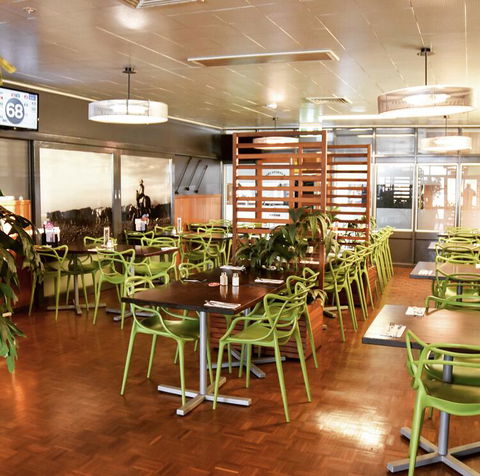 The Queensland Hotel - QLD Tourism 1