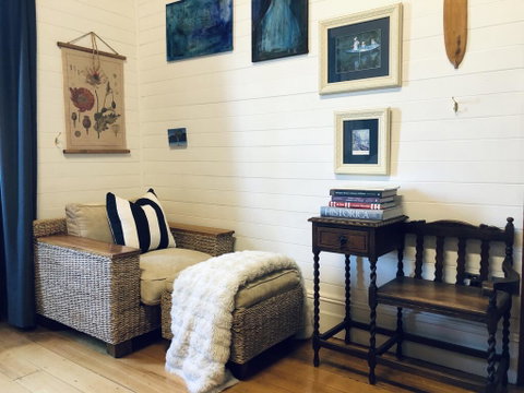 The Residence Stylish Comfort With Fireplace - QLD Tourism 2