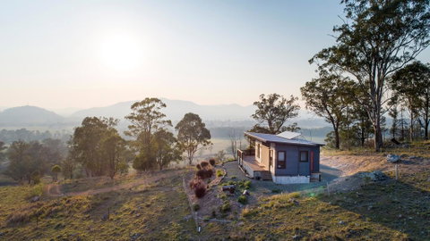 The Ridge Eco-Cabin A Secret Place To Slow Down - QLD Tourism 1
