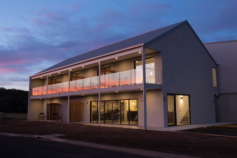 The Seabird - QLD Tourism 0