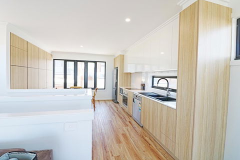 The Shore Break 6 Apartment - Queensland Tourism 2