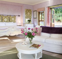 The Spotted Chook and Amelie's Petite Maison - QLD Tourism