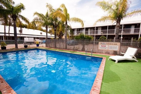 The Swagmans Rest Apartments - QLD Tourism 0