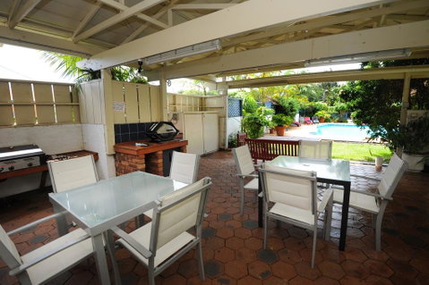 The Tahitian Holiday Apartments - QLD Tourism 2