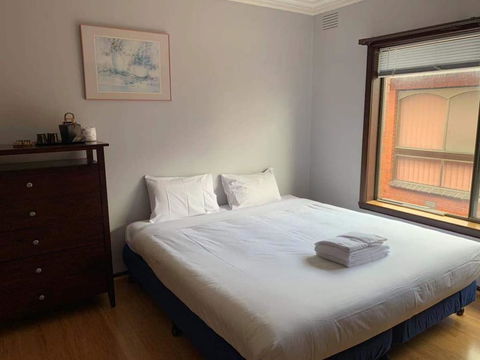 Thomastown Antique House Room 4 - Queensland Tourism 0