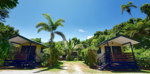 Thornton Beach Bungalows Daintree - Queensland Tourism 1