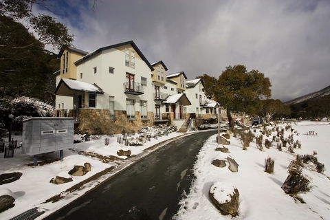Thredbo Apartment Accommodation - QLD Tourism 0