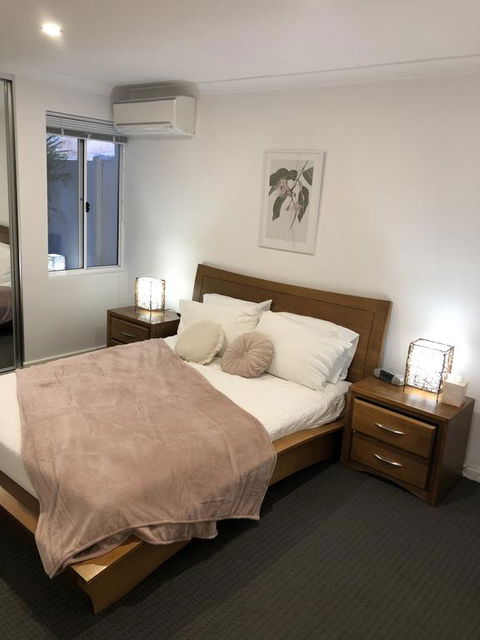 Three Bedroom, Two Bathroom Family Home - Queensland Tourism 2