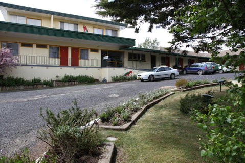 Titania Motel - QLD Tourism 1