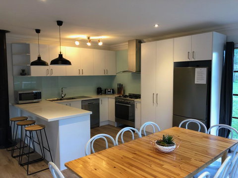 Toorongo River Chalets - QLD Tourism 1