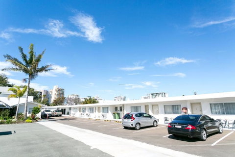 Top Spot Motel - QLD Tourism 0